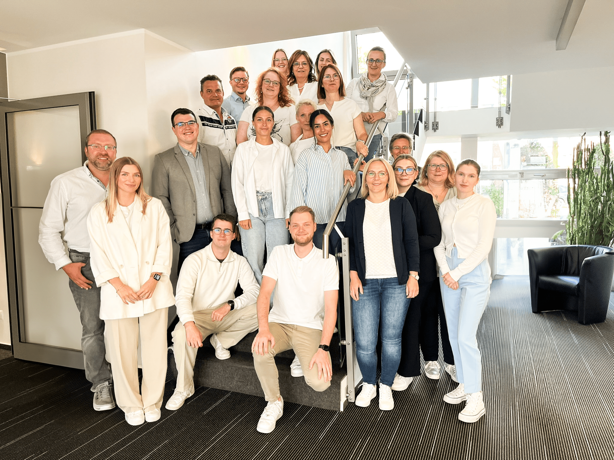 Gruppenfoto unserer Mitarbeiter bei NIEHAUSPARTNER